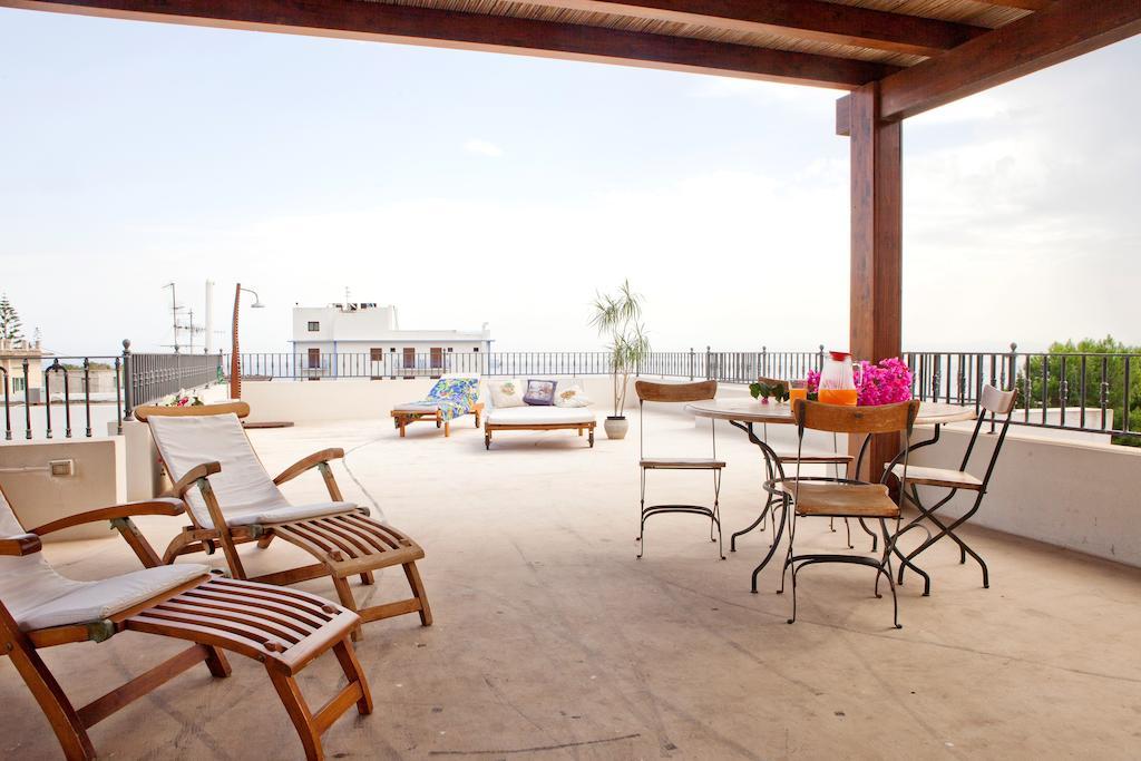 Residence Hotel Baia Portinenti Lipari  Buitenkant foto