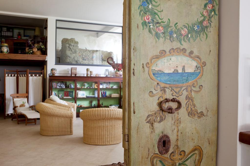 Residence Hotel Baia Portinenti Lipari  Buitenkant foto